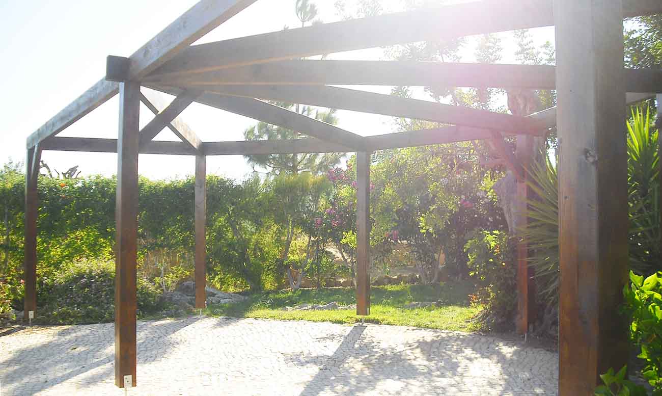 Pergolas e telheiros