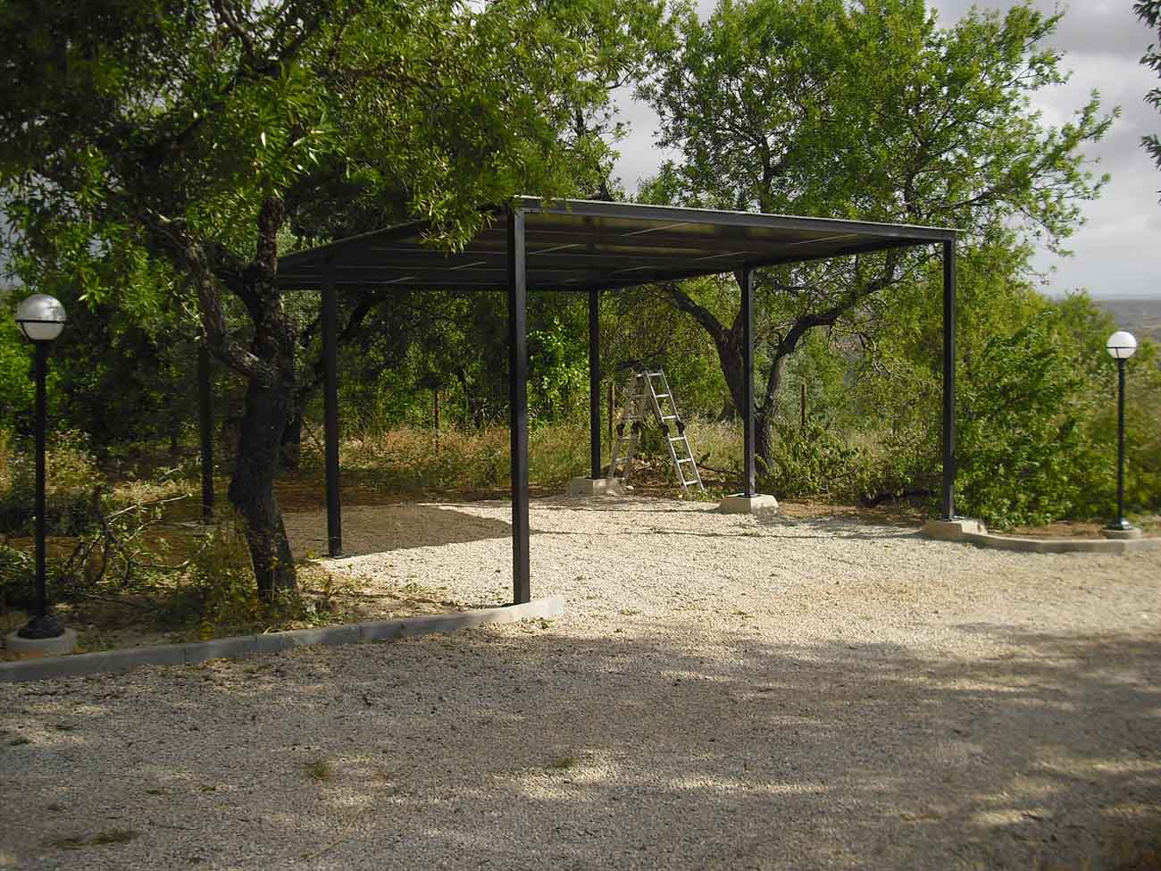 Pergolas e telheiros